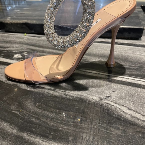 Manolo Blahnik - Picture 6 of 6